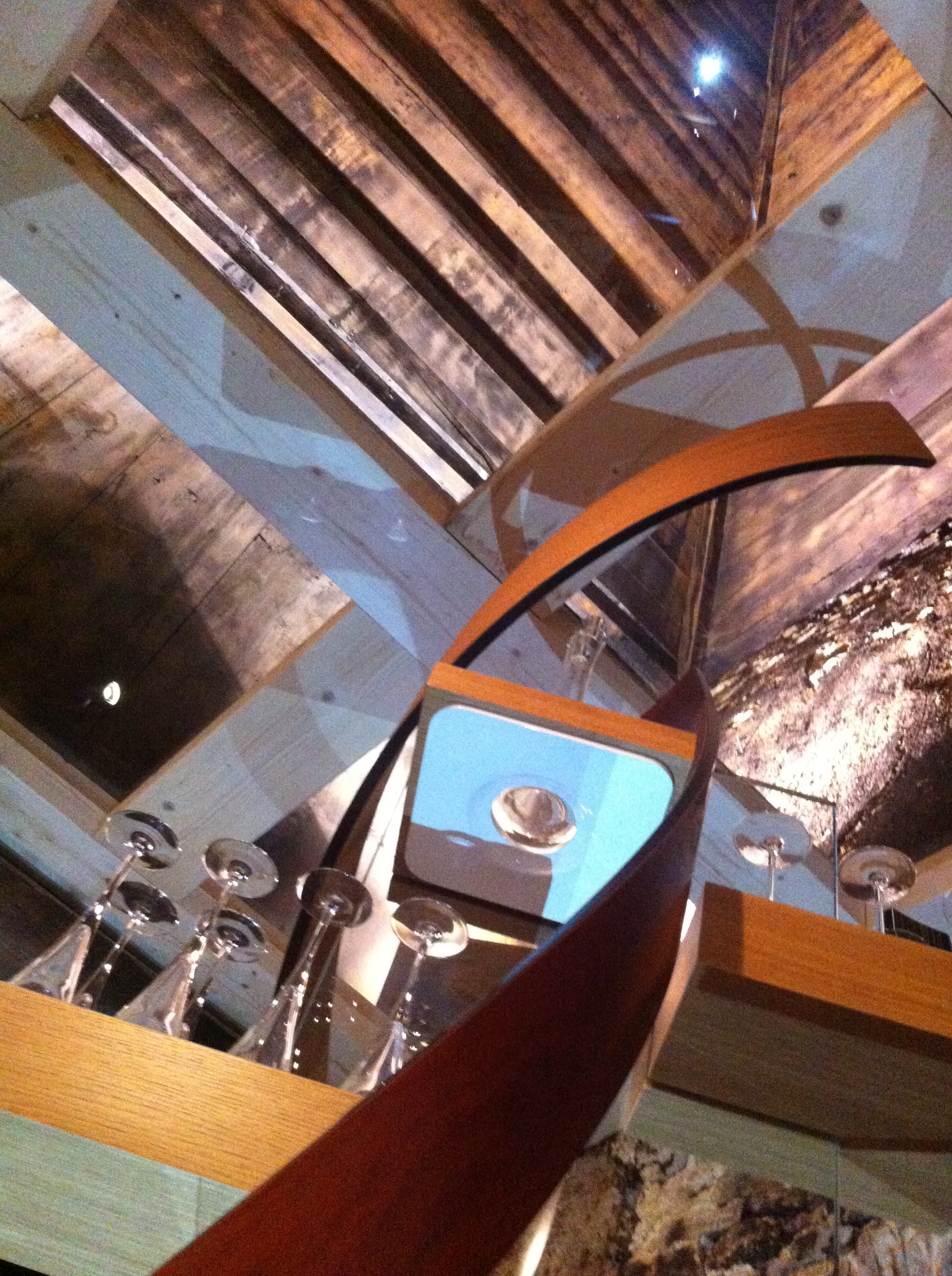 Sculpture « bar à vin »